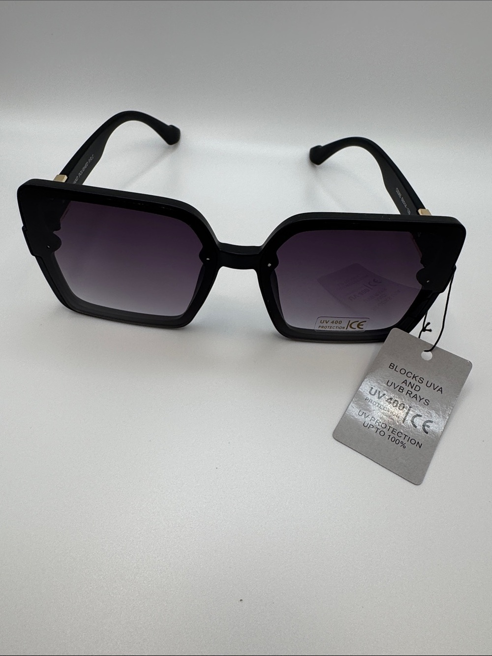 Women's Oversized Square Black Sunglasses with Gradient Lenses